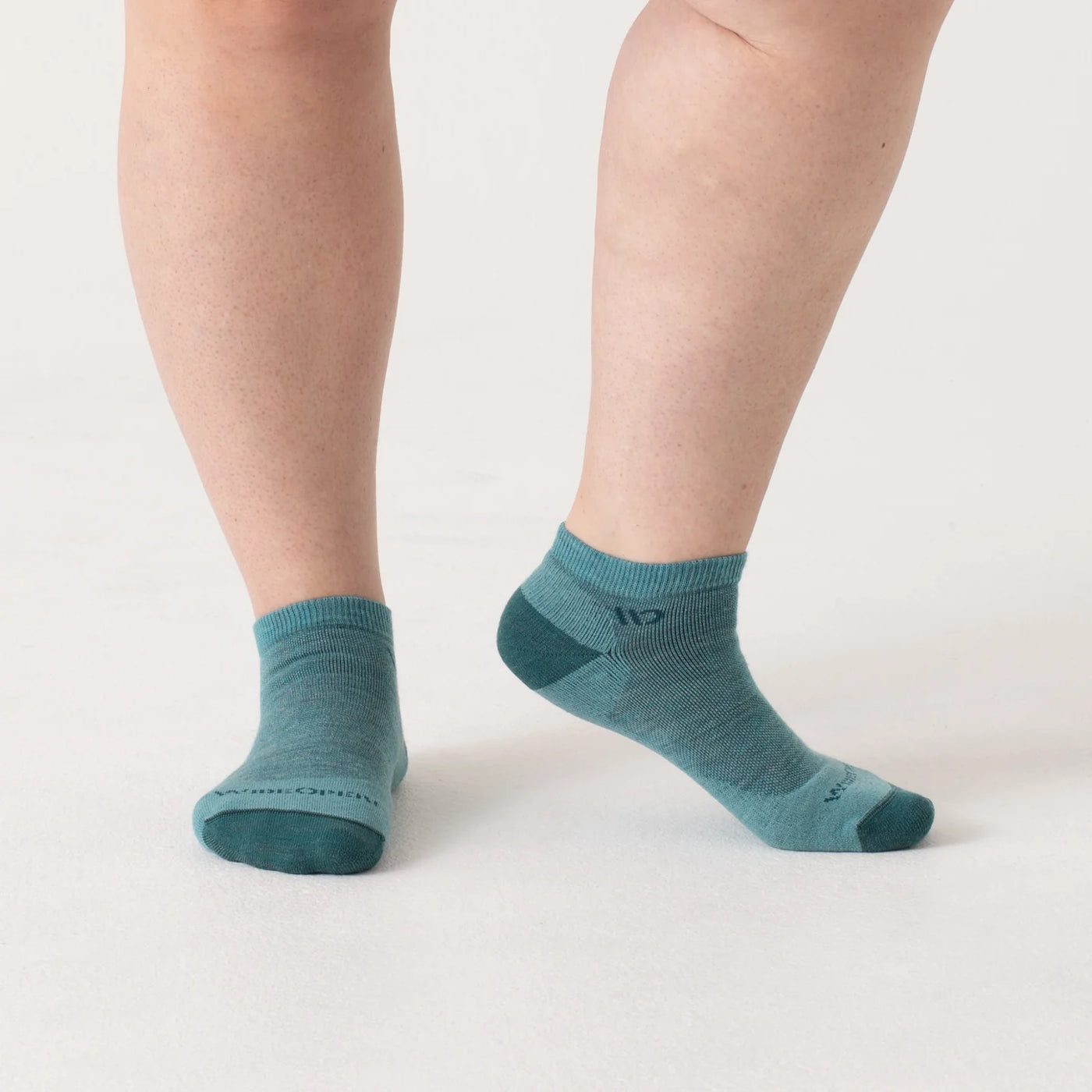 Wide Open - Women's Solid Cushioned No Show Socks- Teal