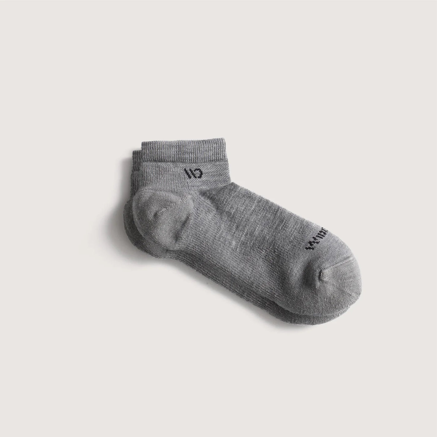 Wide Open - Men's Solid Cushioned No Show Socks- Light Gray