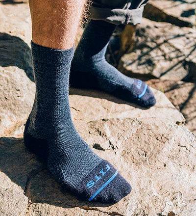 Fits - Medium Hiker Crew Socks - Coal